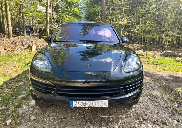 Porsche Cayenne cena 86000 przebieg: 313000, rok produkcji 2011 z Grybów małe 211